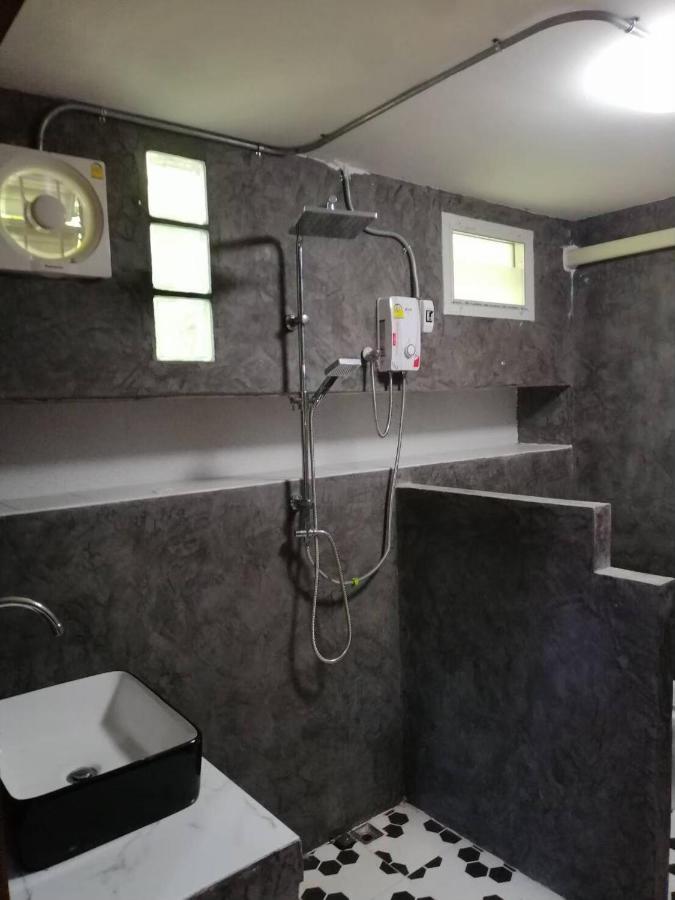 บ้านภทรพรรณ ขุนยวม แม่ฮ่องสอน Ban Pataraphan Khunyuam Maehongson Thailand Ban Khun Yuam Buitenkant foto