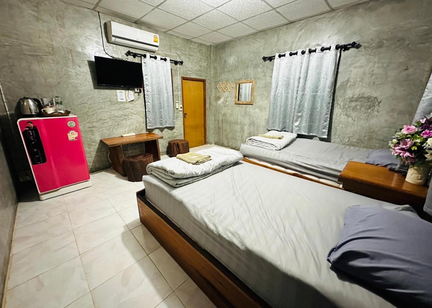 บ้านภทรพรรณ ขุนยวม แม่ฮ่องสอน Ban Pataraphan Khunyuam Maehongson Thailand Ban Khun Yuam Buitenkant foto
